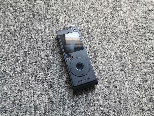 AI錄音筆SR101 超強(qiáng)錄音與實(shí)時(shí)翻譯，讓文字記錄變得生動(dòng)起來